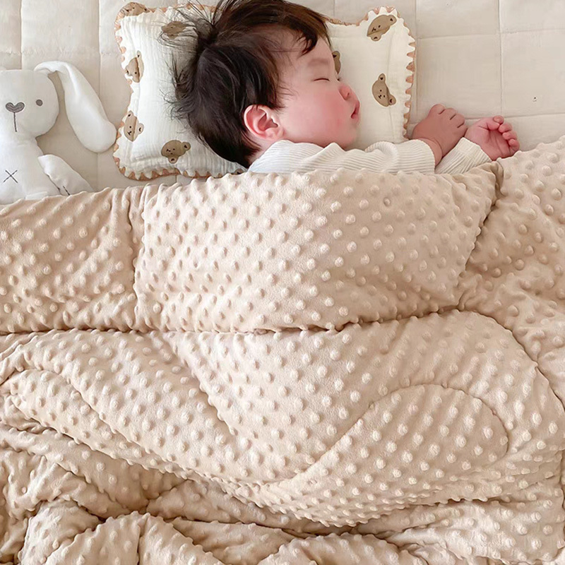 Baby Sensory Dot Cotton Quilt  - Baby Nursery Quilts review and price